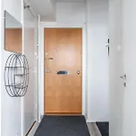 1br Next To Railway Station, Free Parking, Balcony