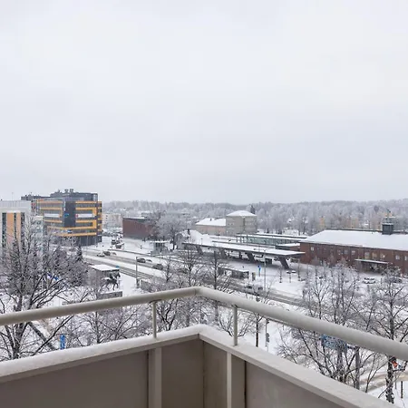 1br Next To Railway Station, Free Parking, Balcony لاهتي