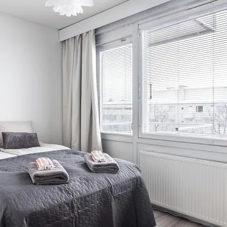 Huoneisto 1br Next To Railway Station, Free Parking, Balcony Lahti