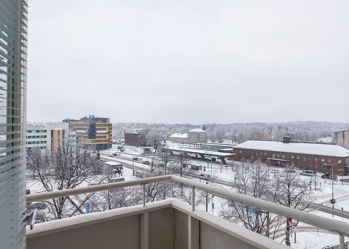 1br Next To Railway Station, Free Parking, Balcony لاهتي